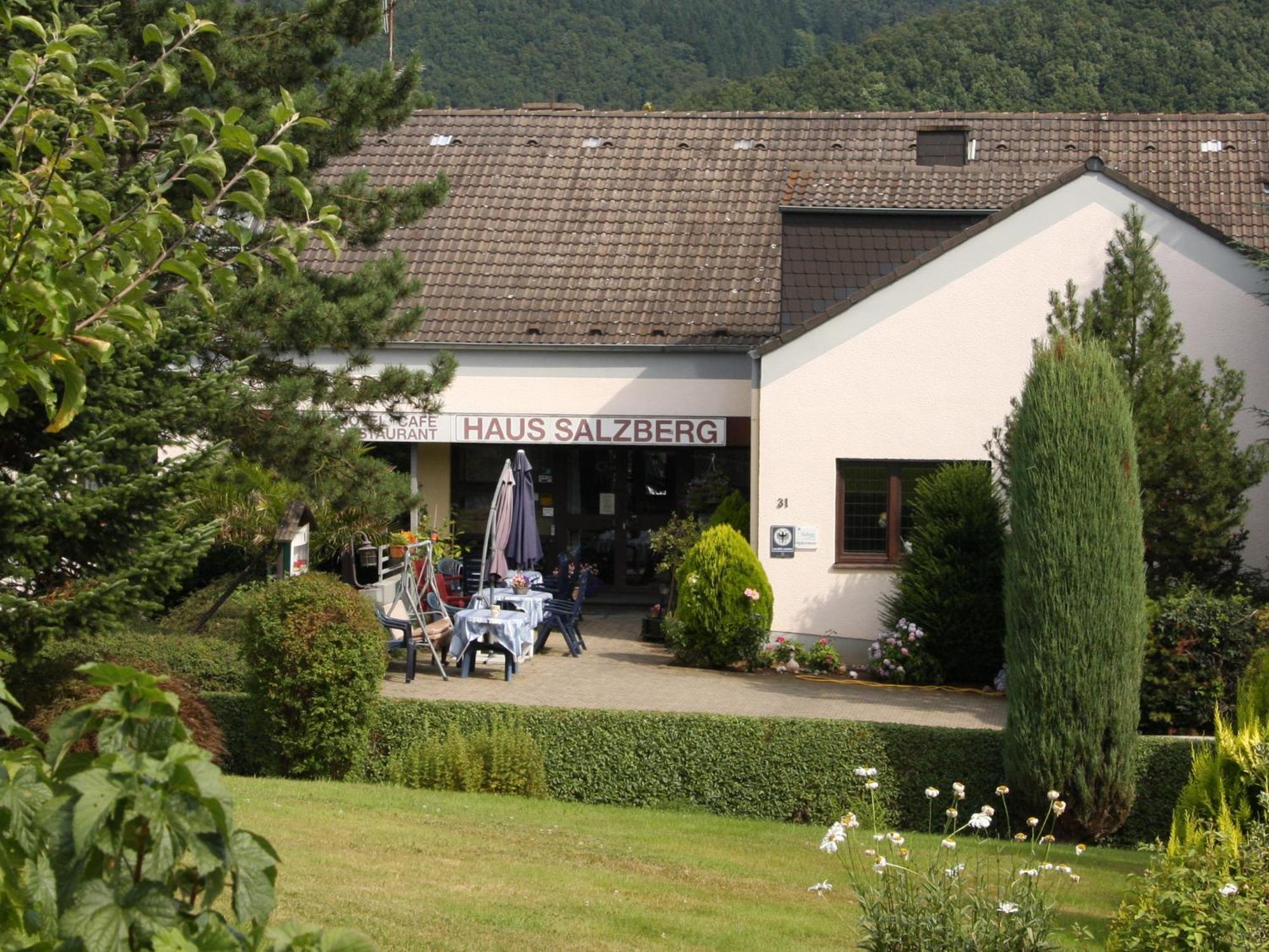 Hotel Haus Salzberg Garni Schleiden Esterno foto